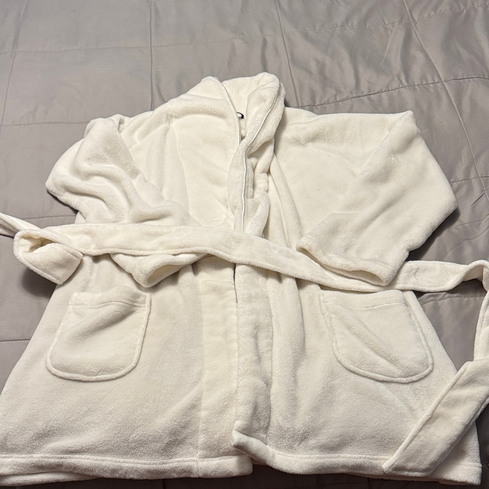 Cozy White Hooded Bathrobe Victoria’s Secret